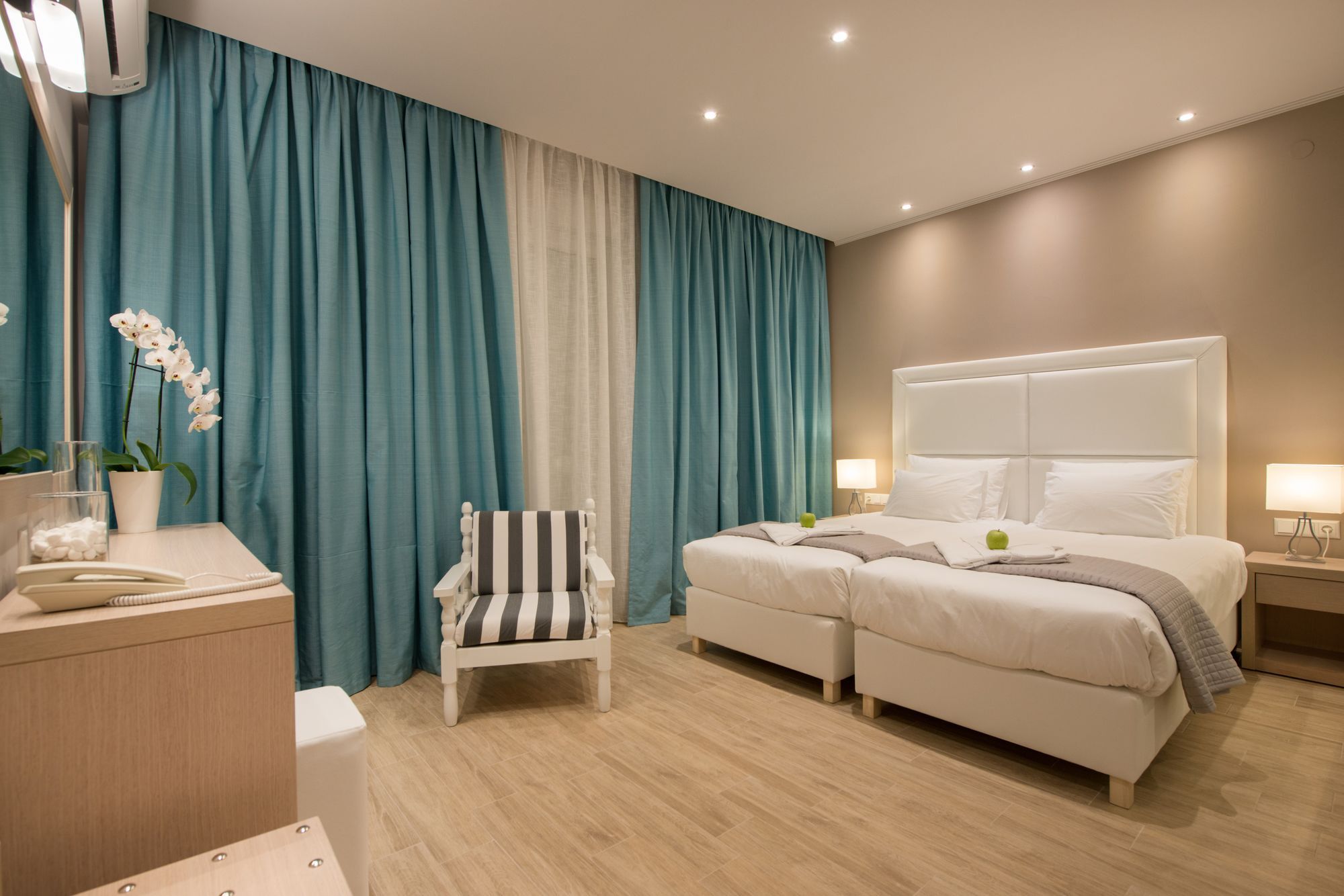 Angelica Hotel Liménas Eksteriør bilde