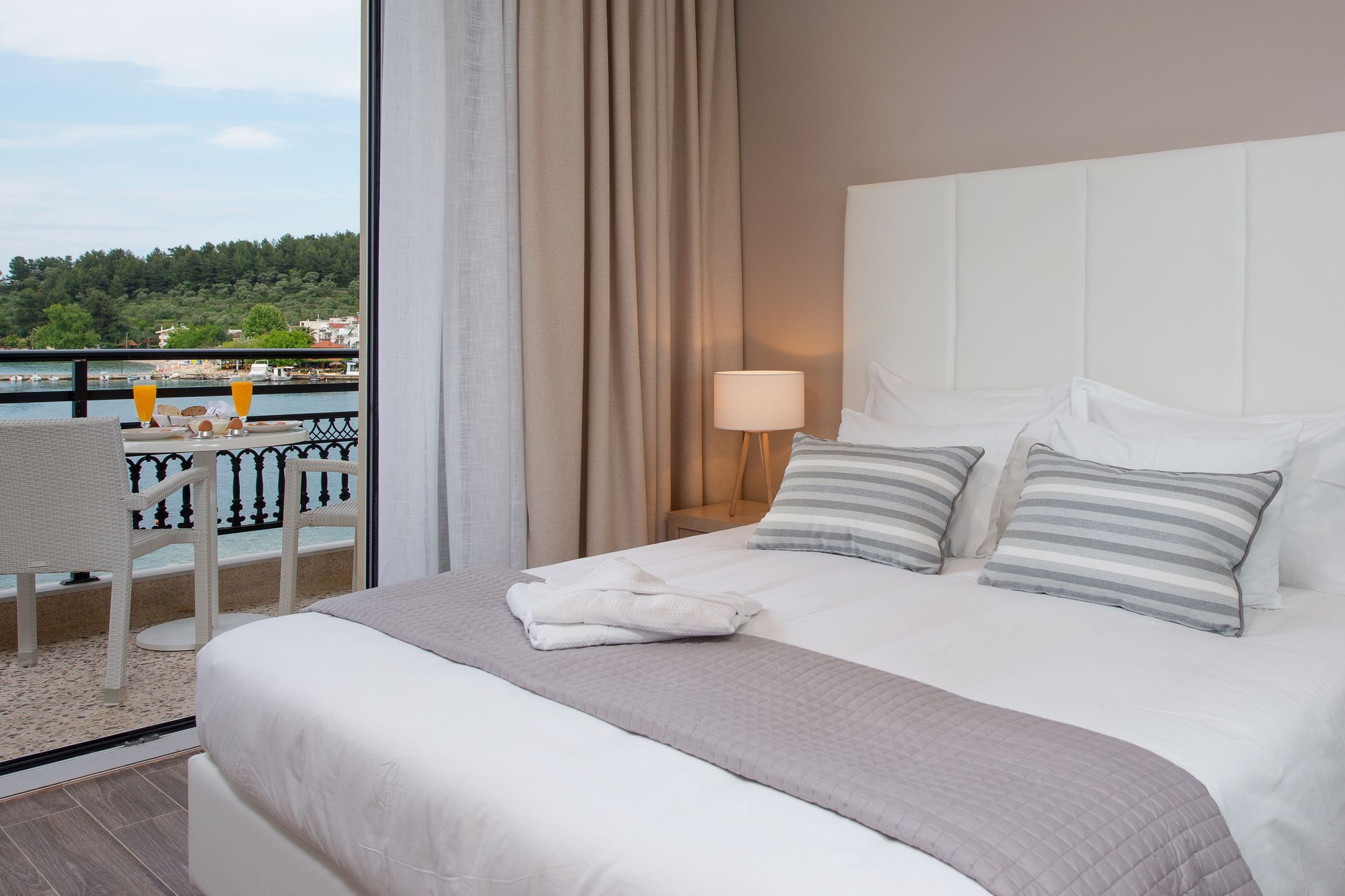 Angelica Hotel Liménas Eksteriør bilde